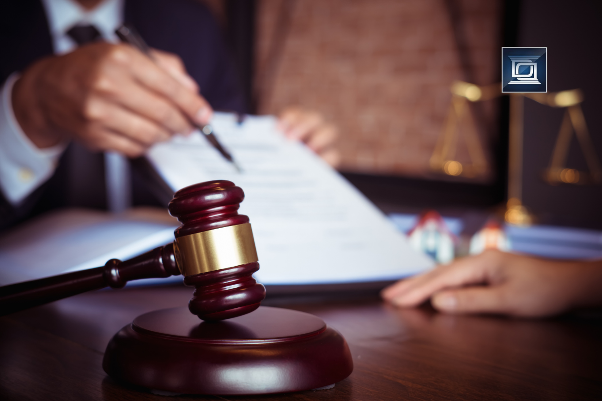 family lawyer explaining custody battle mistakes, criminal lawyer writing, gavel on desk